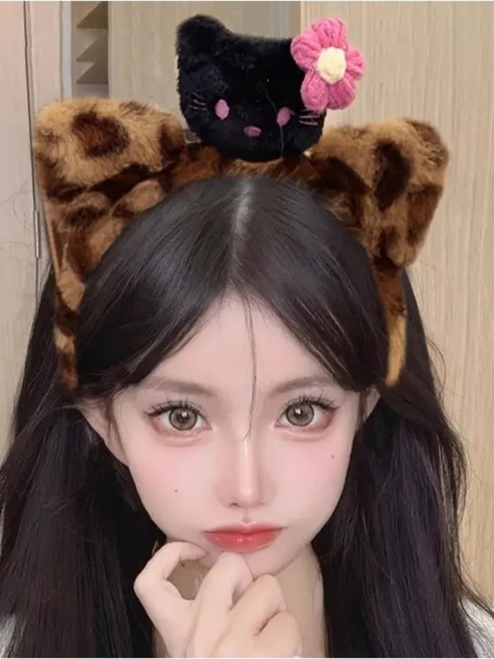 Sassy Kitty Leopard Headband - Picture 4 of 7